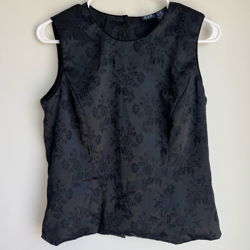 GAP Y2K Black Floral Sleeveless Blouse Brocade Size Medium